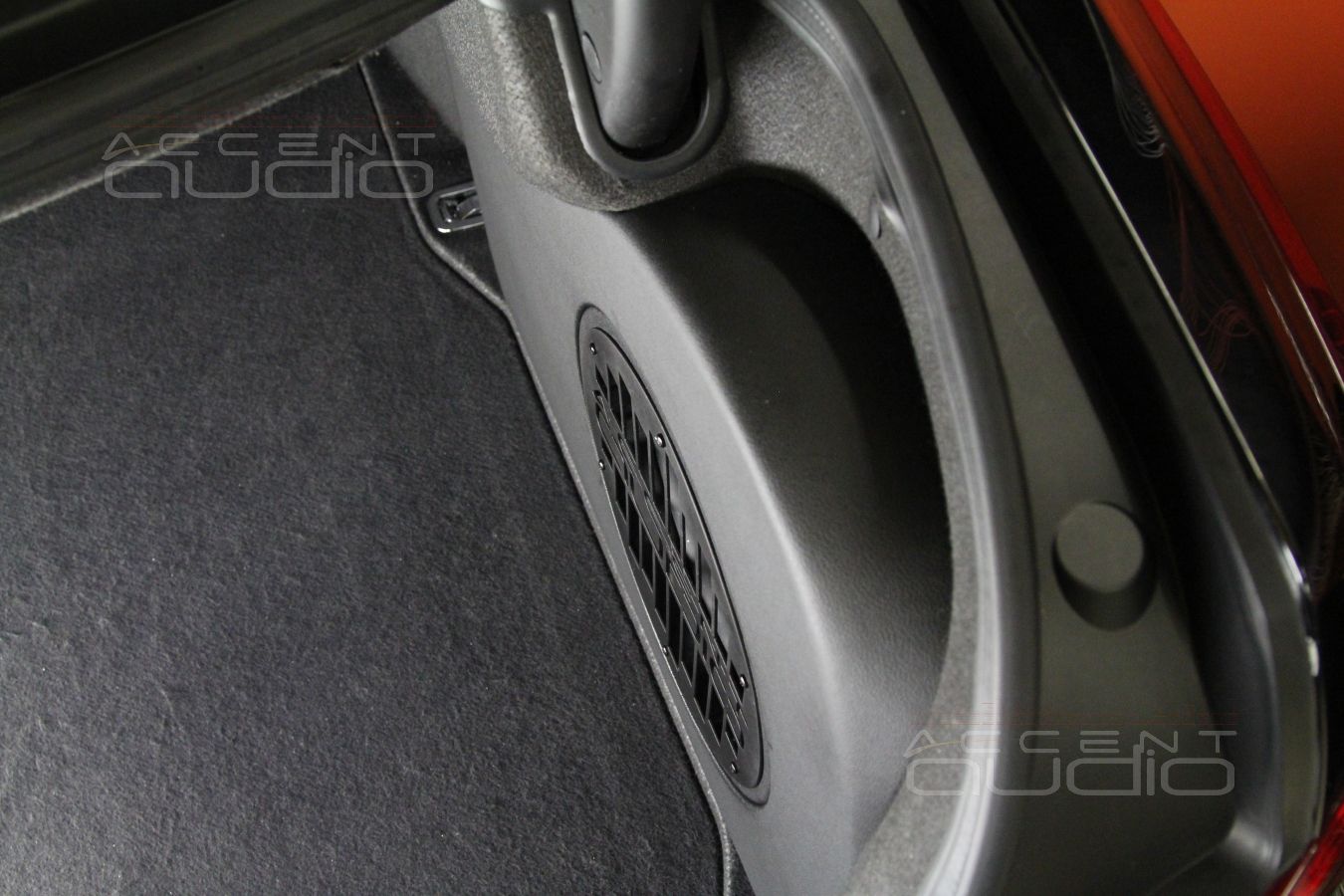 Его величество – сабвуфер JLAudio 10TW3