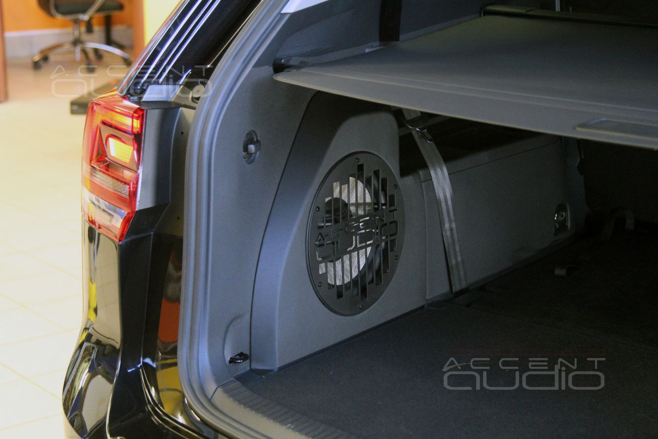 То, чего все ждали: встроенный сабвуфер Accent-Audio для Volkswagen Teramont