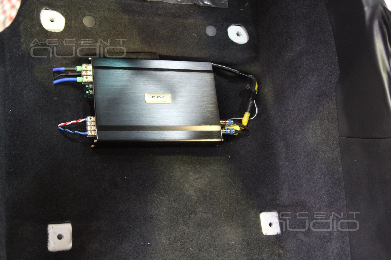 Установка усилителей E.O.S в Toyota GT86