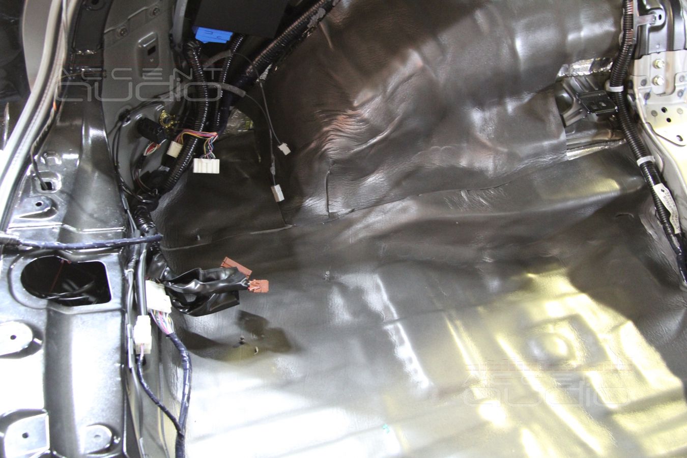 Шумоизоляция Infiniti FX35: теплоизоляционный слой