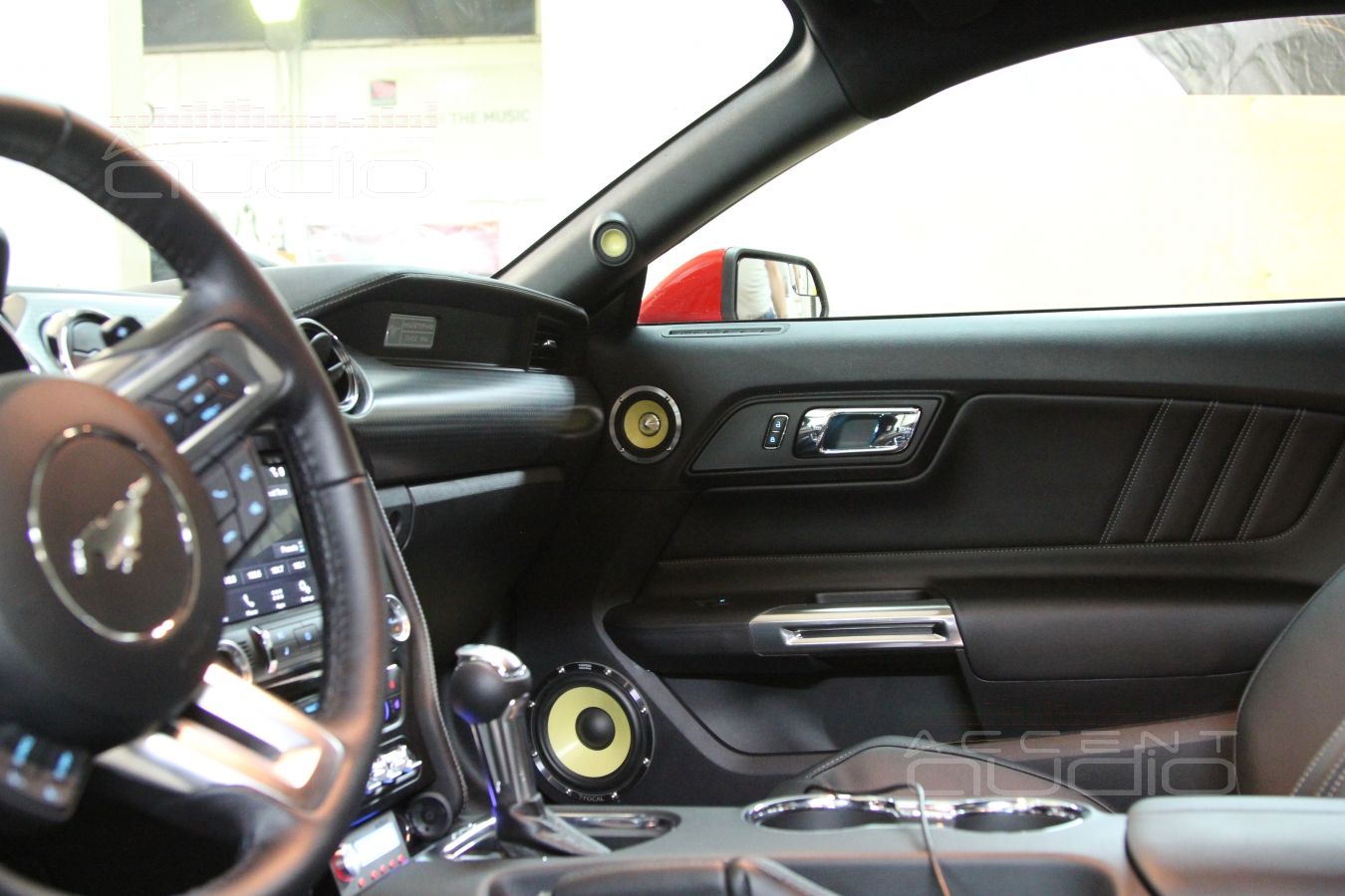 Установка новой акустики в Ford Mustang 2016