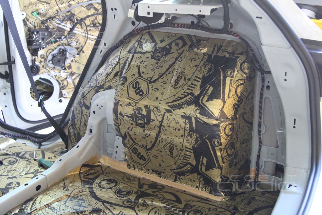 Шумоизоляция Volkswagen Tiguan 2017