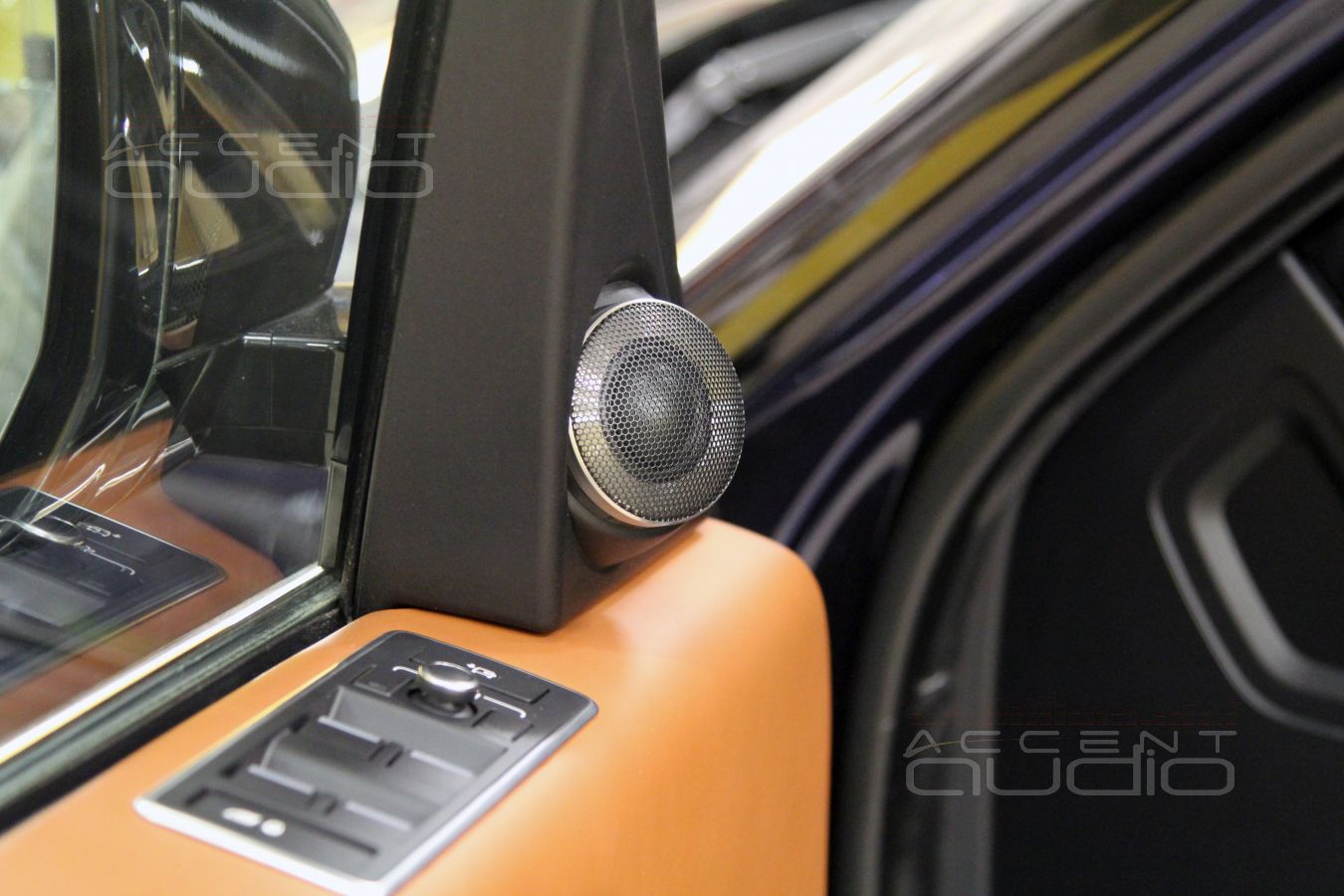 Установка твитеров Brax Matrix ML1 в Range Rover штатно !