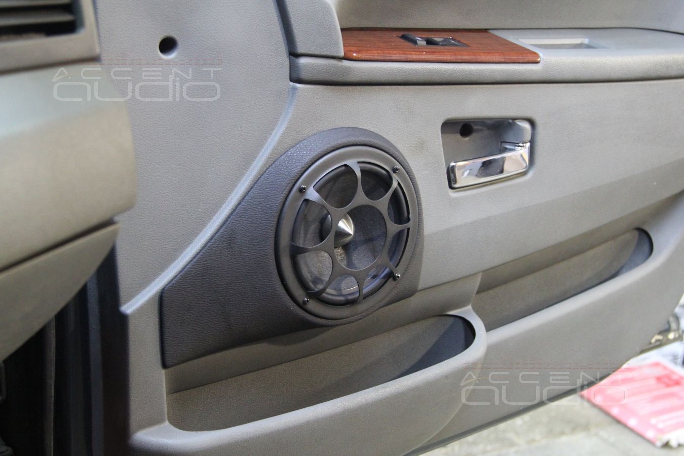 Грубый Hi-End для Jeep Grand Cherokee 2008