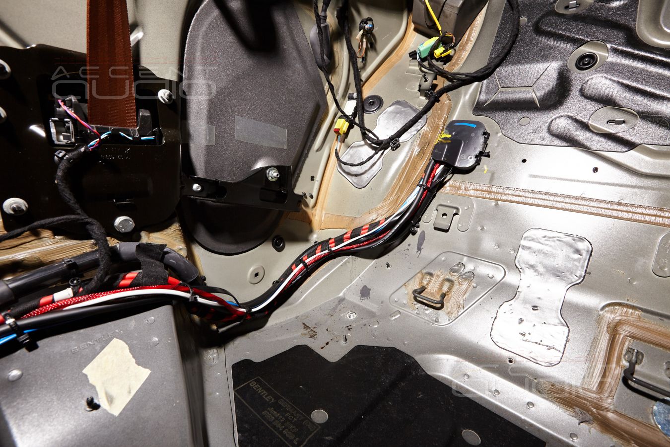 Аудиоподготовка Bentley Continental GT и некоторые технические нюансы