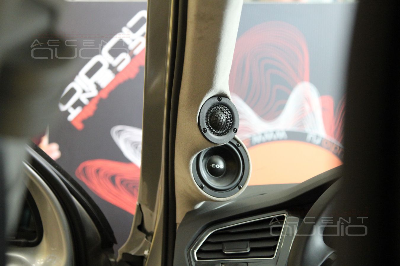 Бюджетное и скрытое решение для Tiguan 2