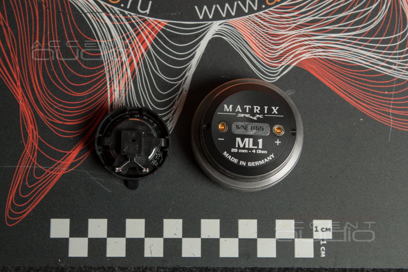 Простой монтаж среднечастотных динамиков Focal 3,5WM Midrange Utopia Be M в 911