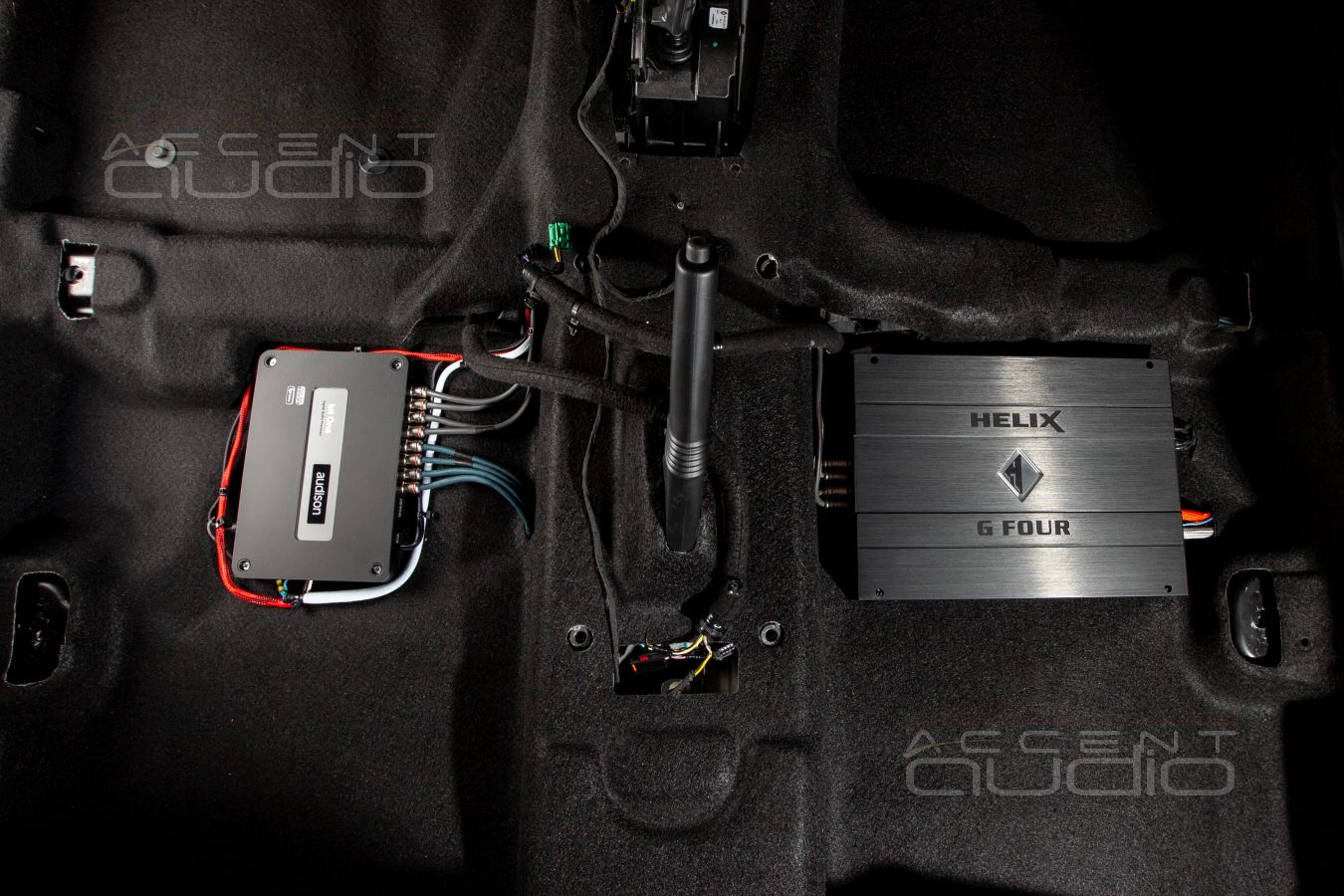 Установка аудиопроцессора Audison Bit One в Renault Duster