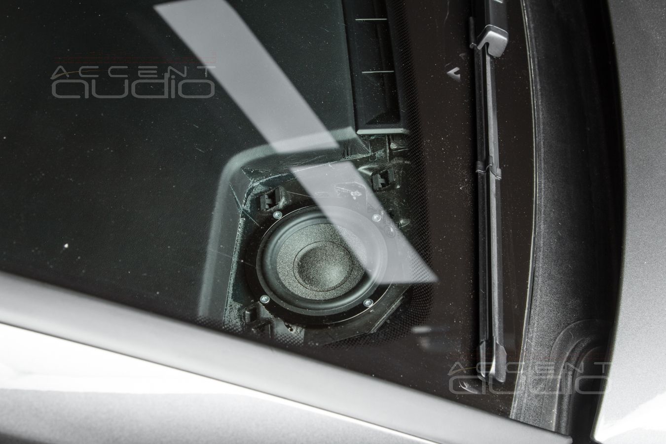 Работа для ювелира: штатная установка в нештатное место СЧ динамиков Brax ML3