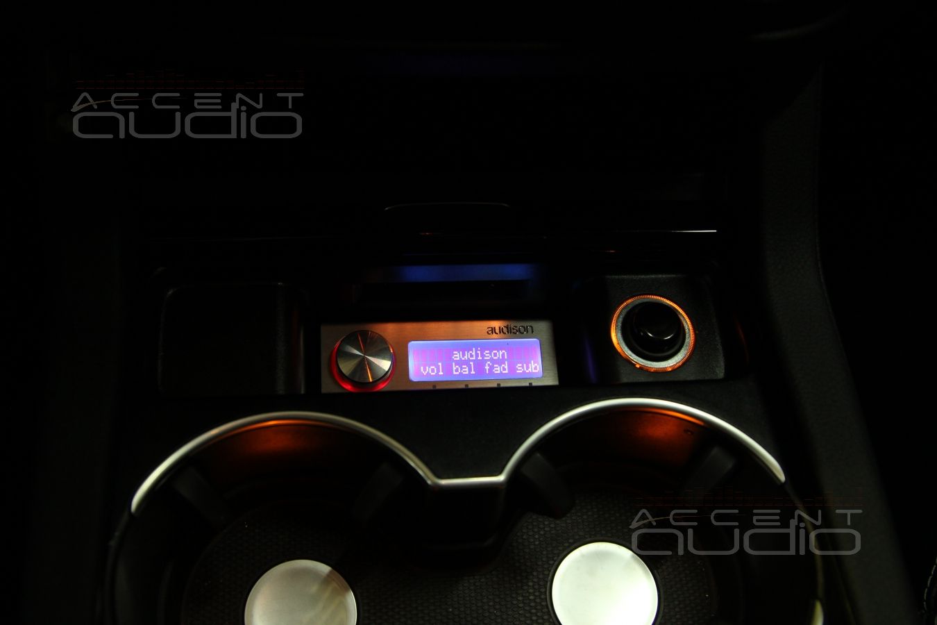 Управляющая панель Audison Bit Ten D в Mercedes-Benz GL