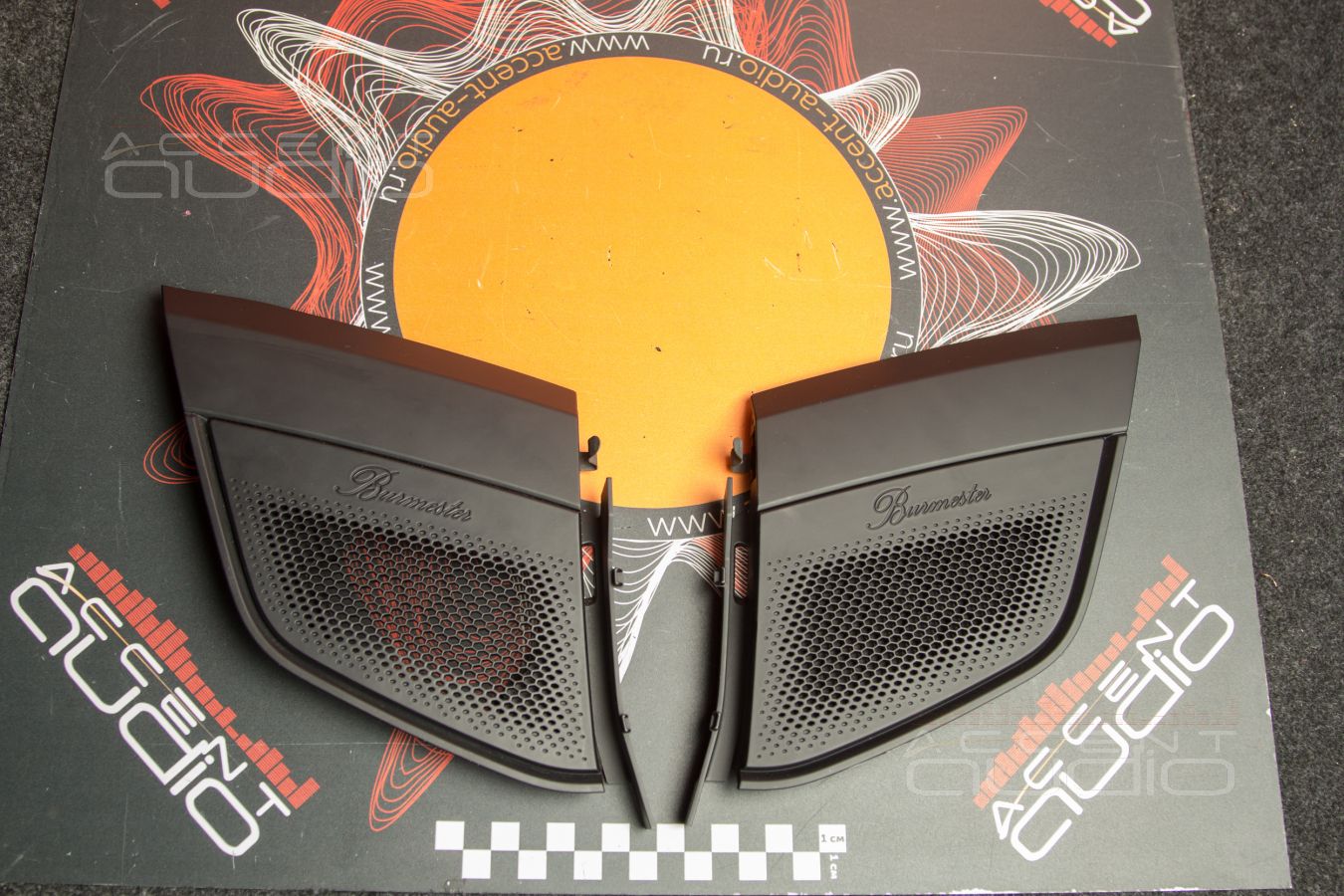 Полная средняя полоса для слушателя: установка среднечастотных Brax ML3 в Porsche Taycan