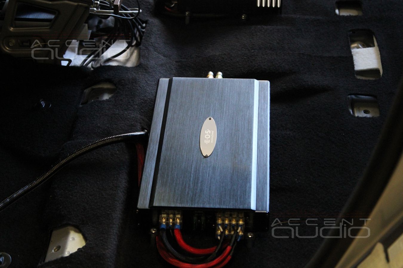 Установка усилителей Toyota Highlander