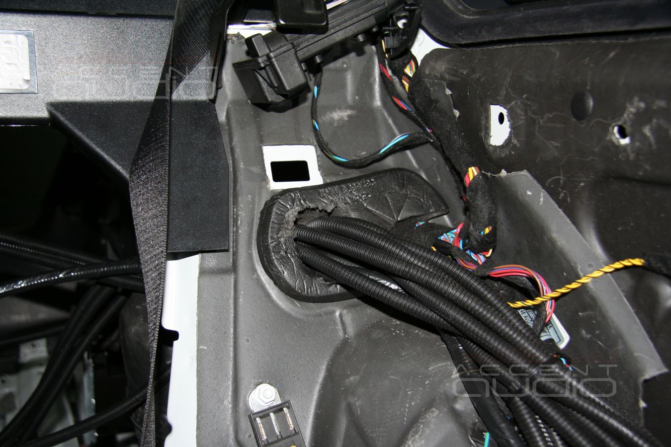 Кладем соревновательную проводку: BMW M3