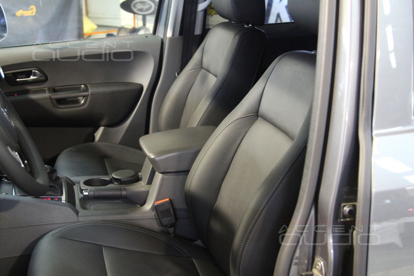 Volkswagen Amarok - доводим до ума: мультимедиа, пошив салона