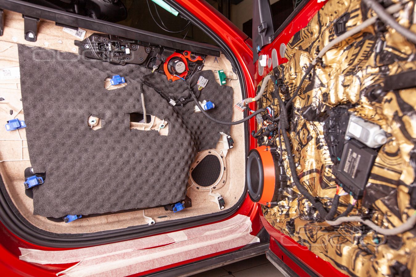 Установка акустики: Eton, Helix, SOAudio – все друзья в одной двери Volvo XC60