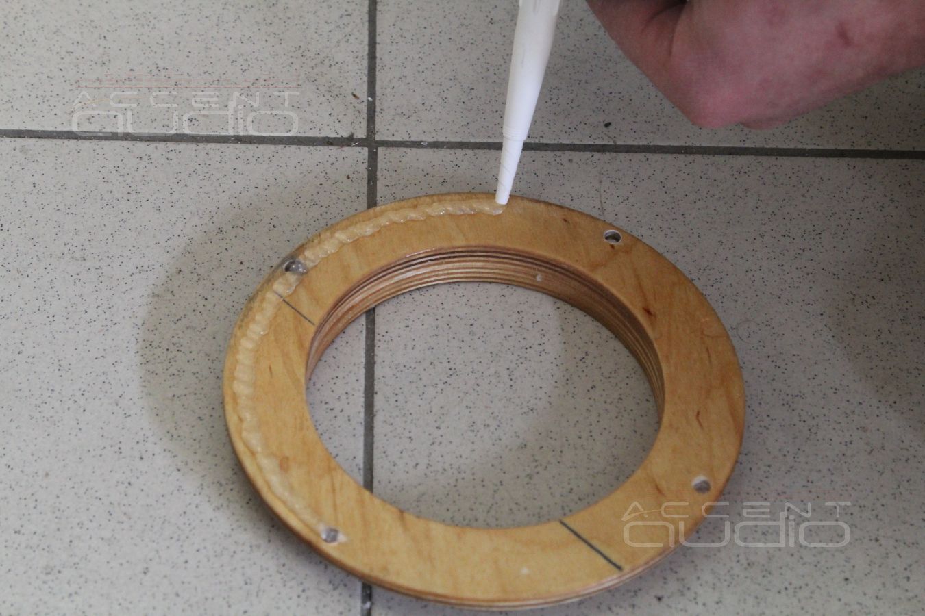 Установка акустики и шумоизоляция дверей Skoda Rapid