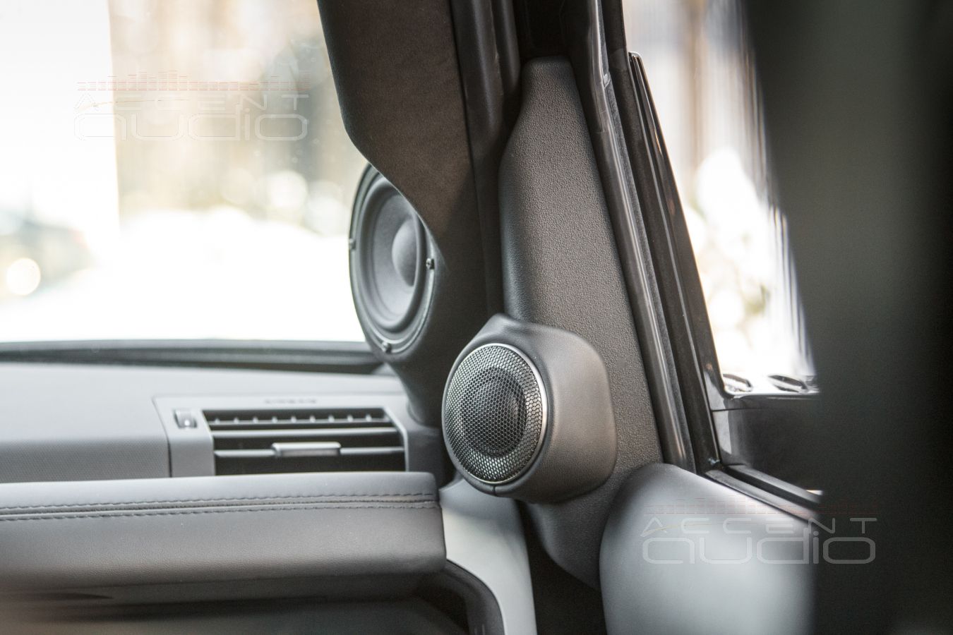 Выбор и дизайн: правильная установка СЧ-ВЧ динамиков Brax в LandRover Defender