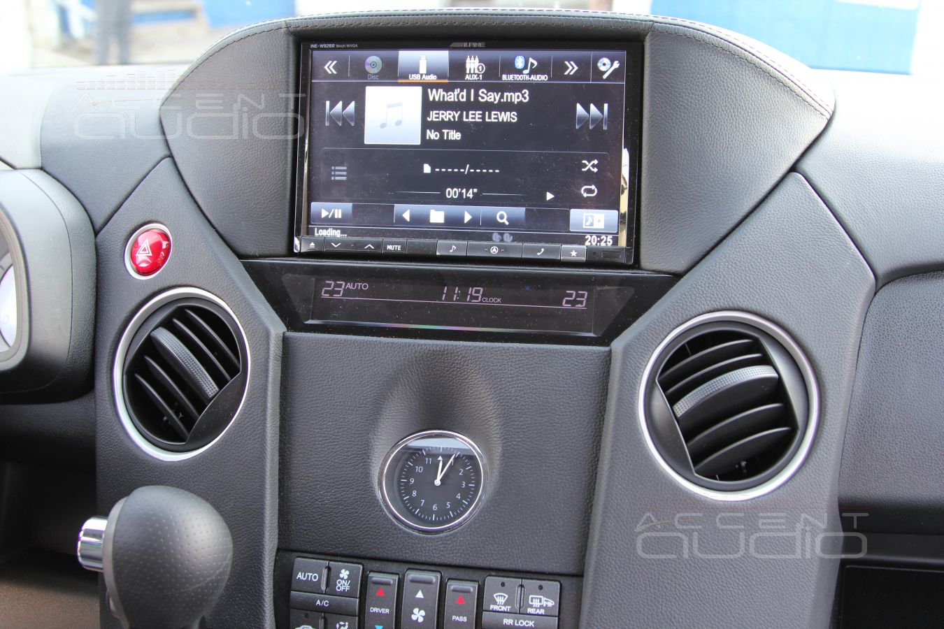 Установка Alpine INE-W928R в Honda Pilot