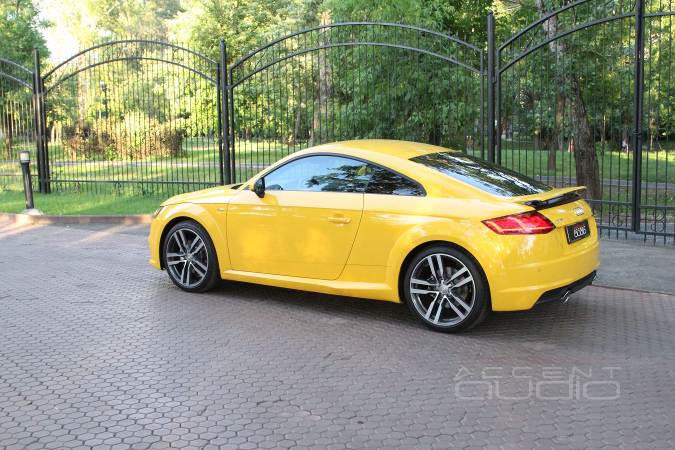 Какой же он? Audi TT