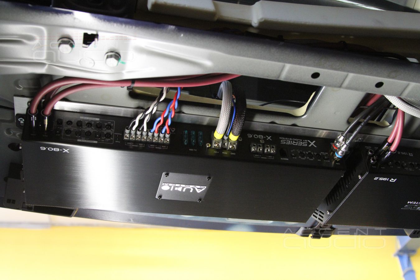 Что нужно для хорошего звука в BMW F30 Установка усилителей