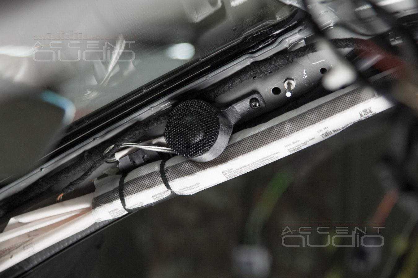 Установка ВЧ в Audi SQ8: аудиофильский монтаж и штатный – оба варианта