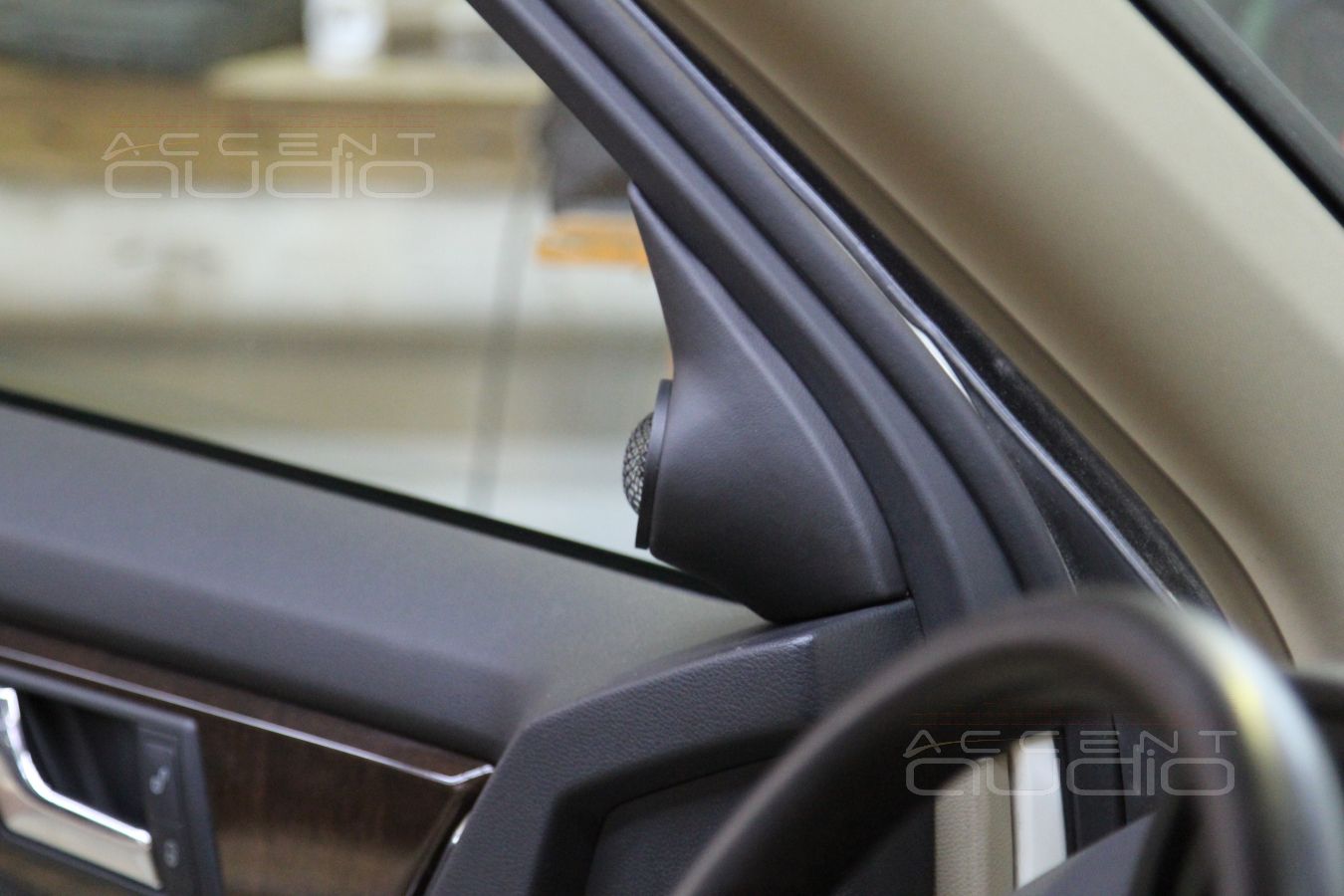 Установка мидбасов Eton и твитеров ScanSpeak в Mercedes GLK