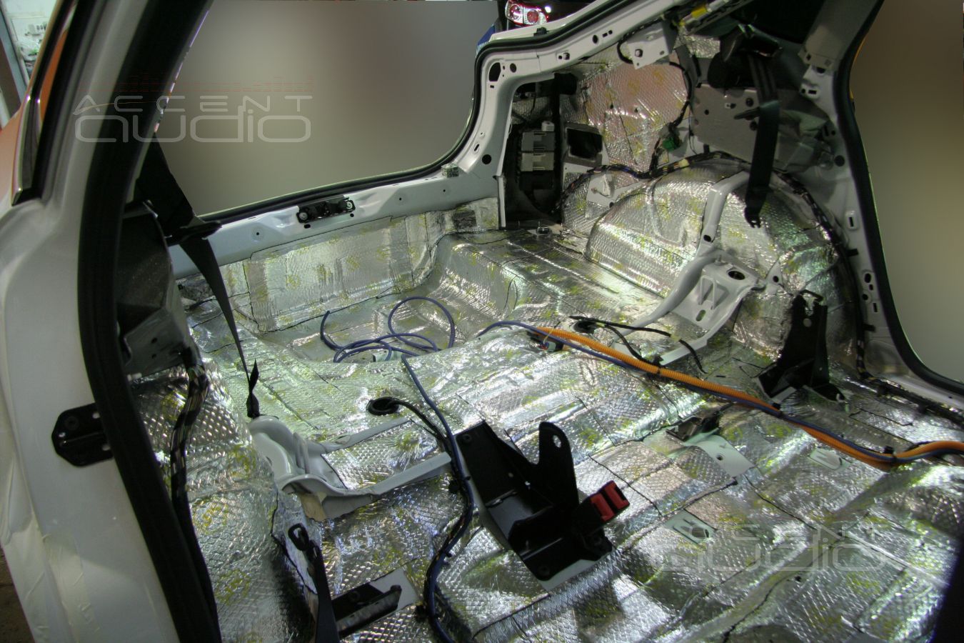 Шумоизоляция Ford Mondeo