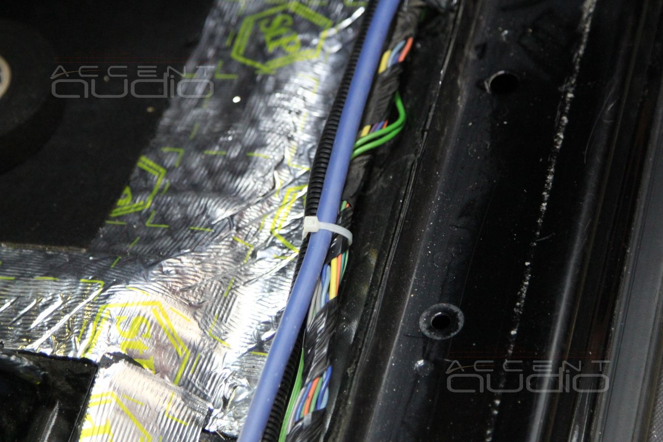 Hummer H3: система вооружения от MDLab