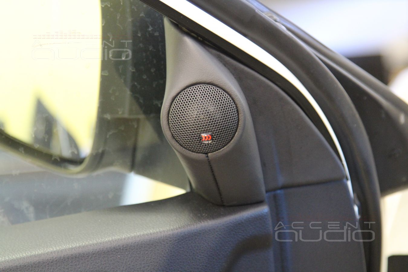 Установка Средне-Высокочастотников Morel CDM600