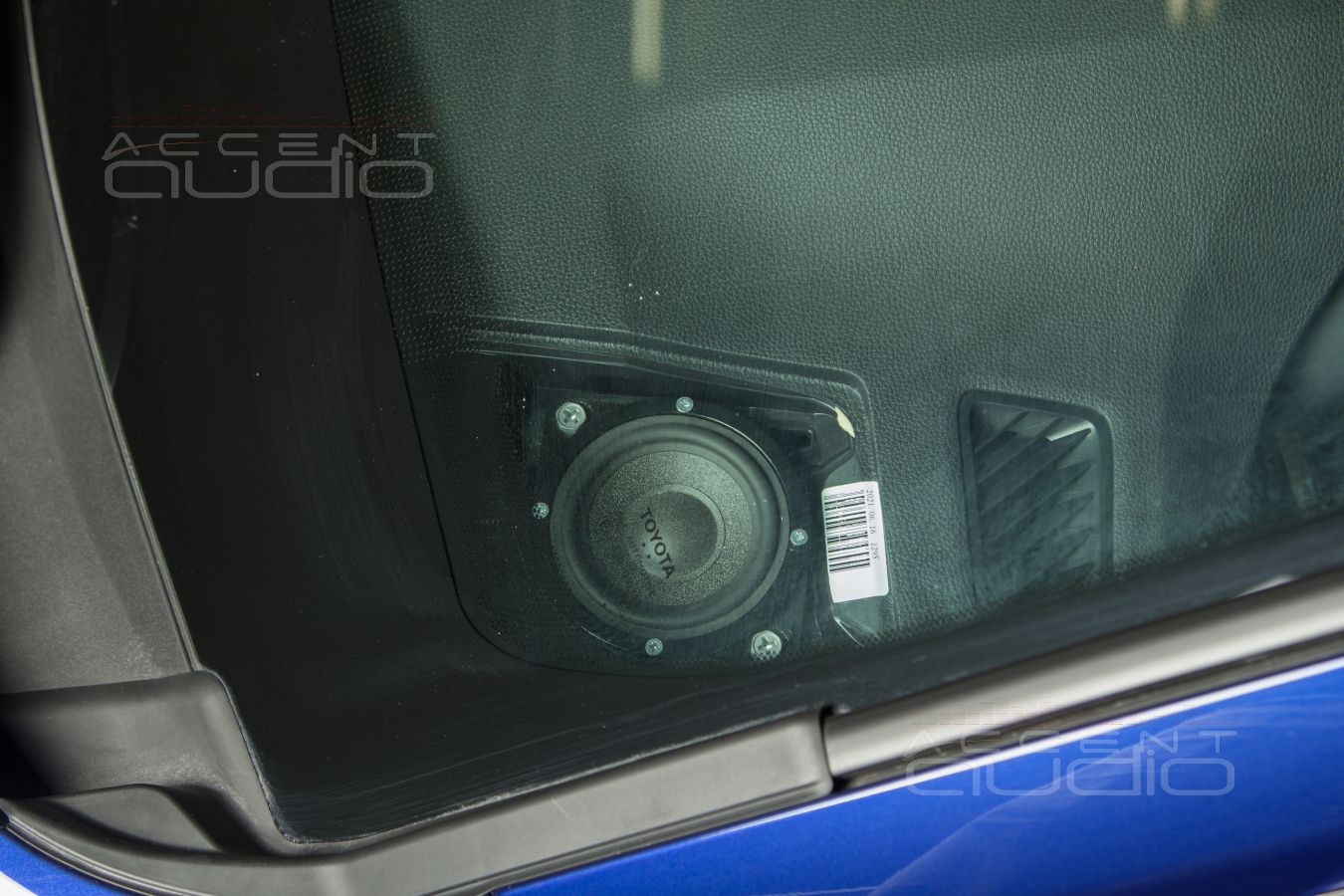 Монтаж среднечастотных Brax ML3 штатно, но правильно в Toyota RAV4