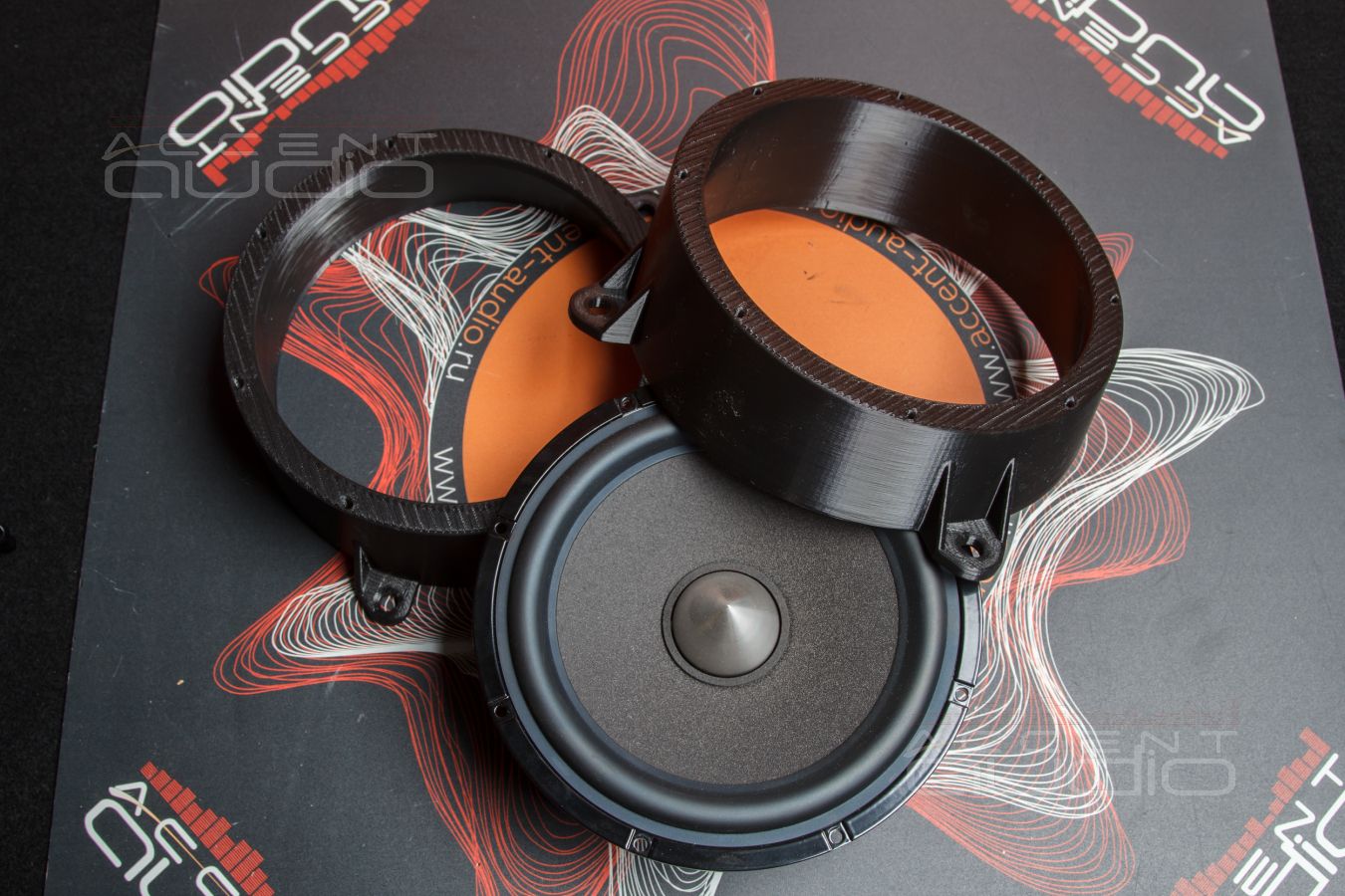 Аудиоподготовка дверей и штатный монтаж мидбасовых динамиков Brax ML6P