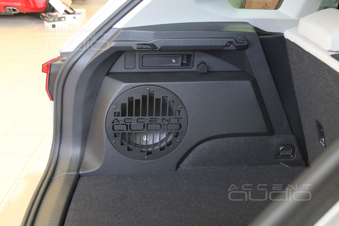 Настоящий сабвуфер-стелс - только в Accent-Audio