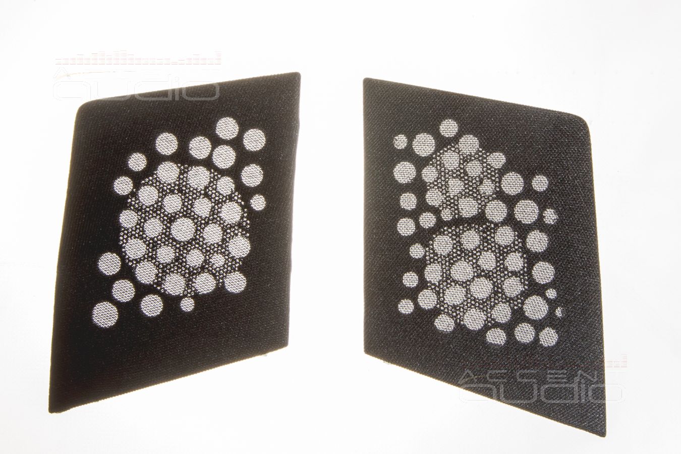 Установка среднечастотных динамиков штатно в нештатные места Toyota RAV4