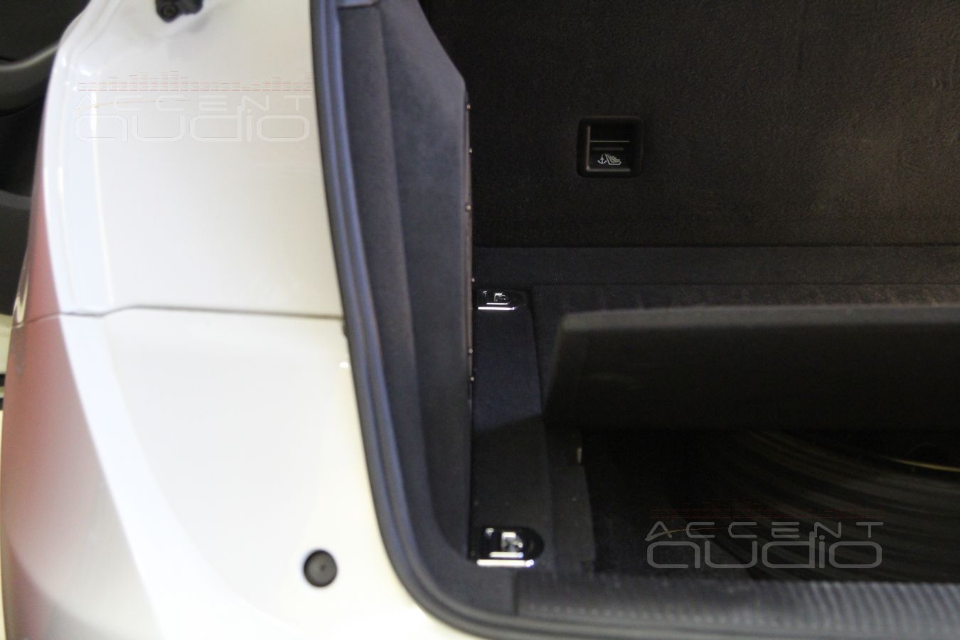 Идеальный сабвуфер-стелс для Audi Q5 – вариант Focal EXPERT P25DB
