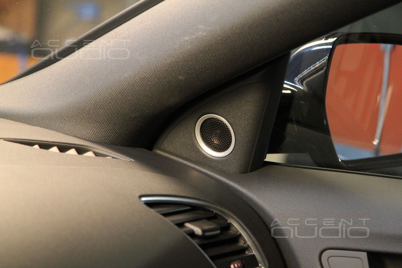 Твитеры и среднечастотники Focal в Audi A5 S-Line