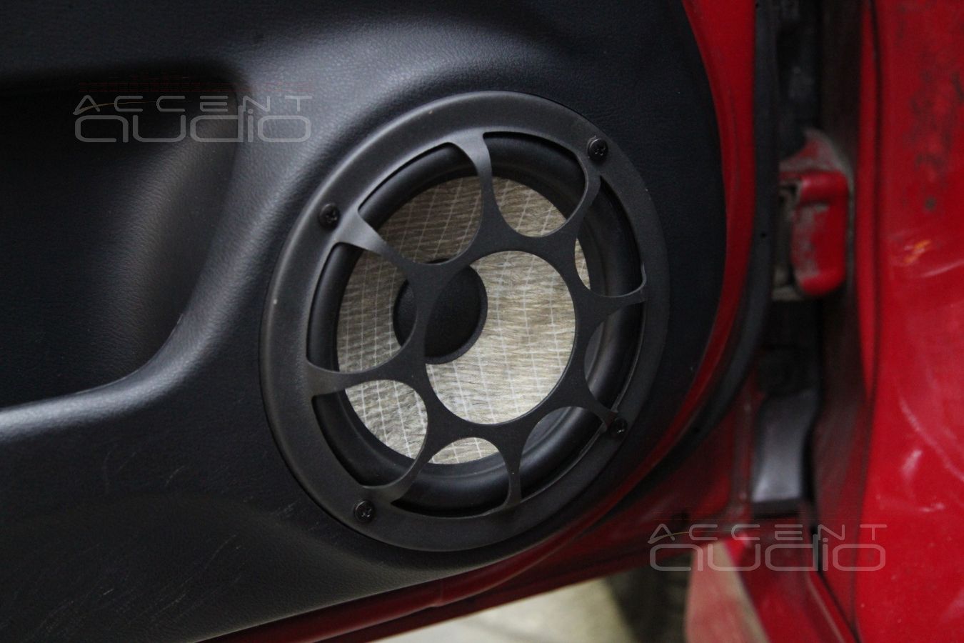 Установка акустики Focal Performance в Honda Accord 7