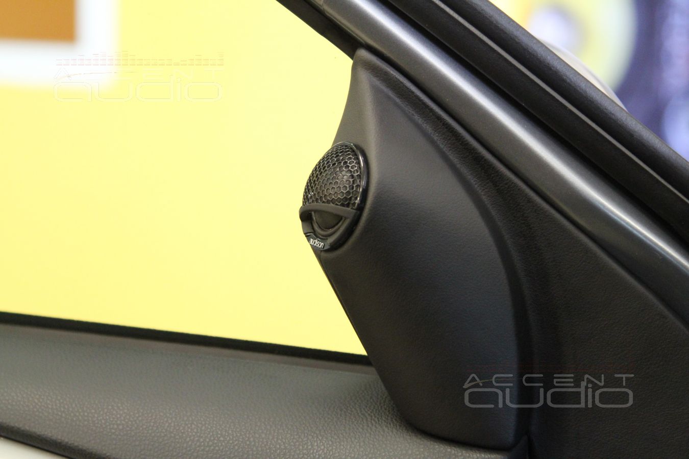 Установка акустики Audison AVK6 & Audison AVX6.5