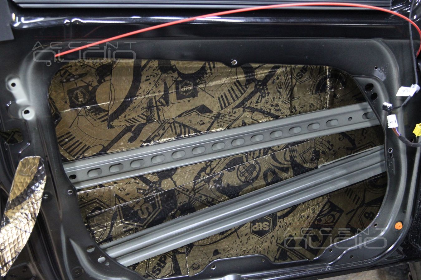 Touareg Update: Black Edition - очередная работа на машине с черным салоном