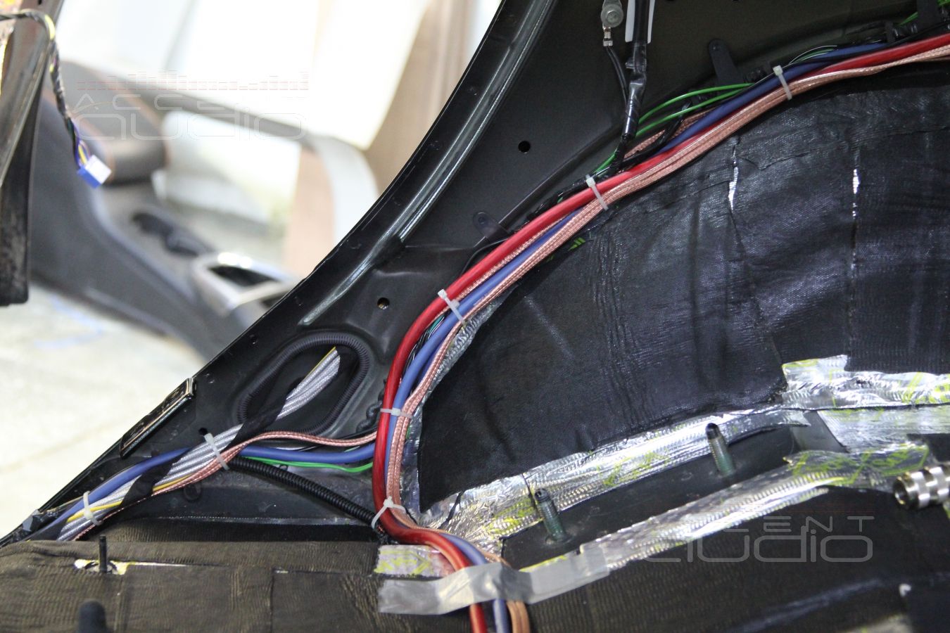 Hummer H3: система вооружения от MDLab