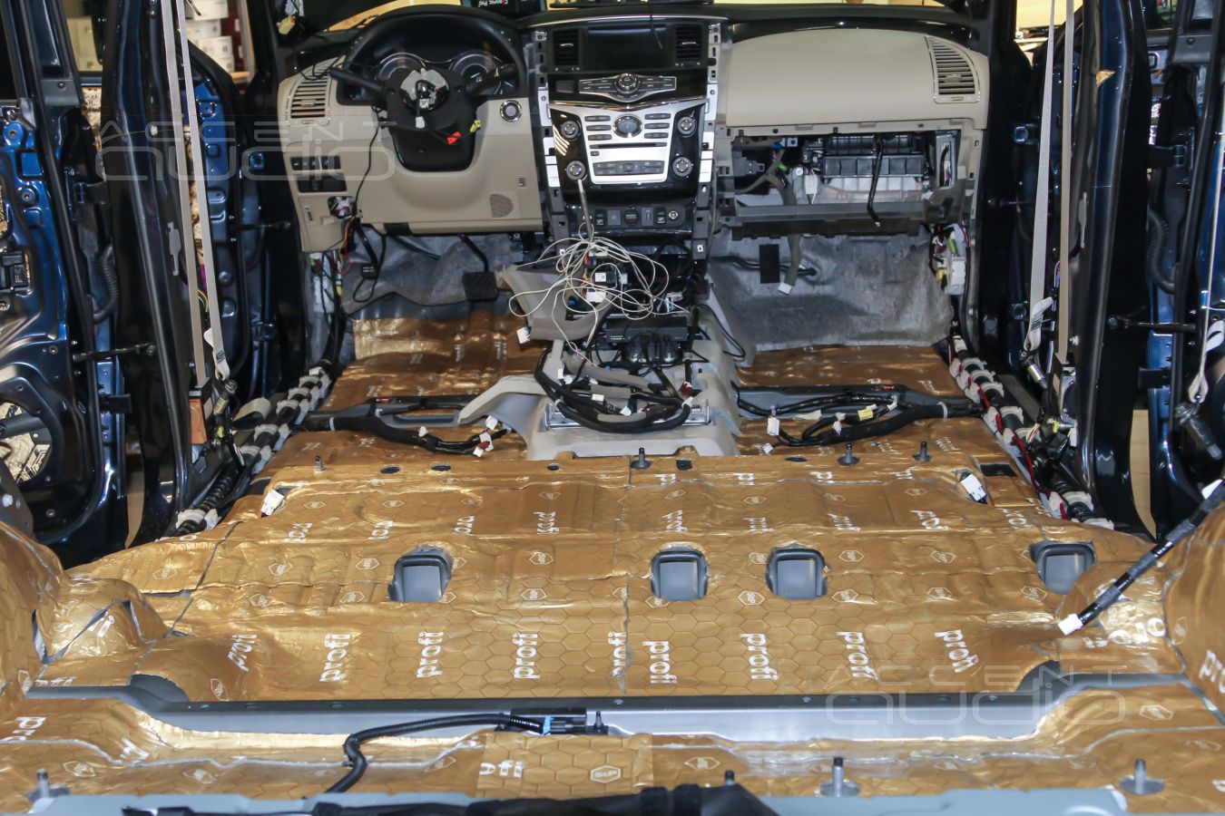 Шумоизоляция – необходимая процедура для любого Infiniti