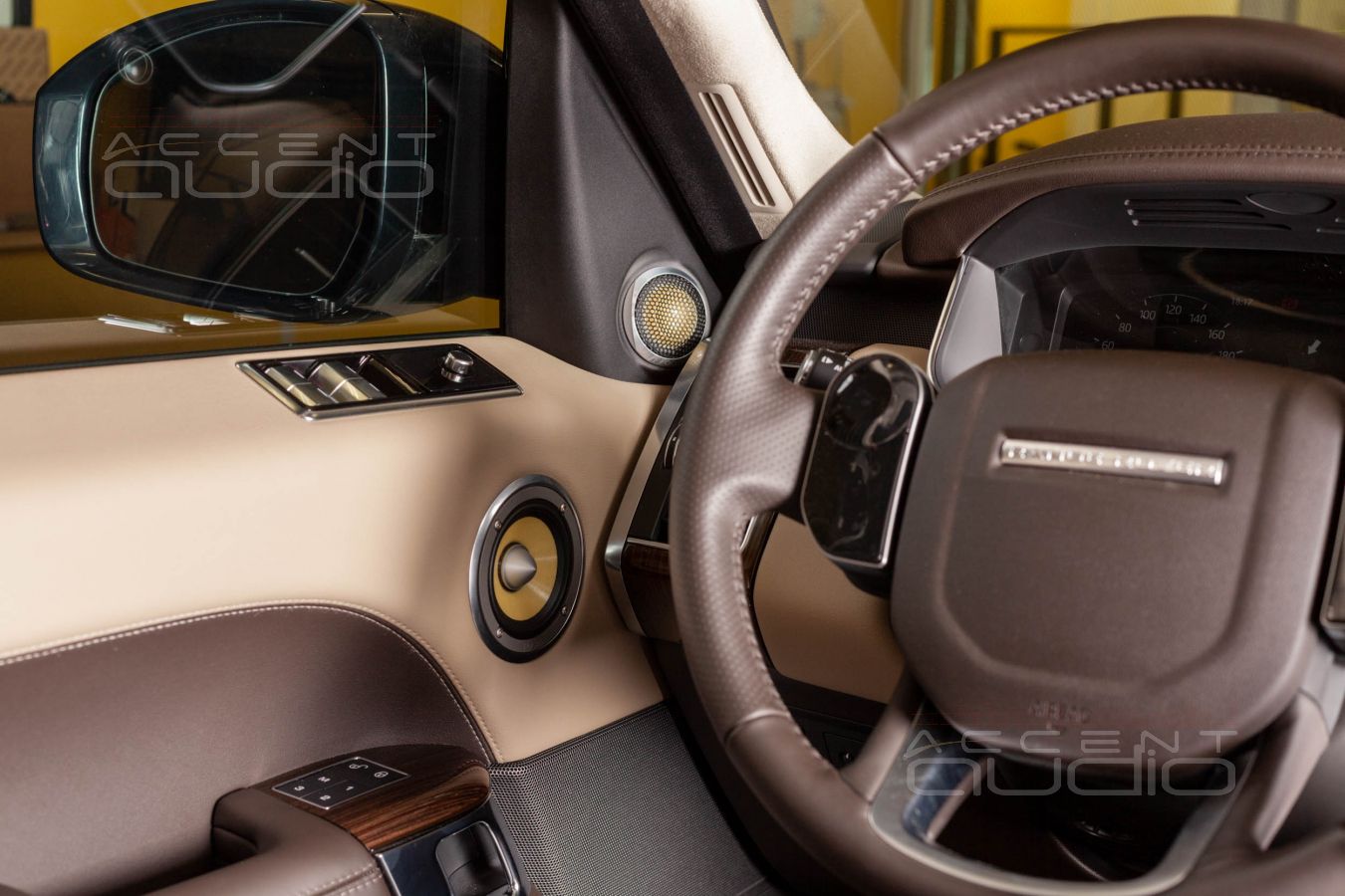 Всё желтое и модное – наружу: установка новой акустики Focal K2 Power в Range Rover Sport