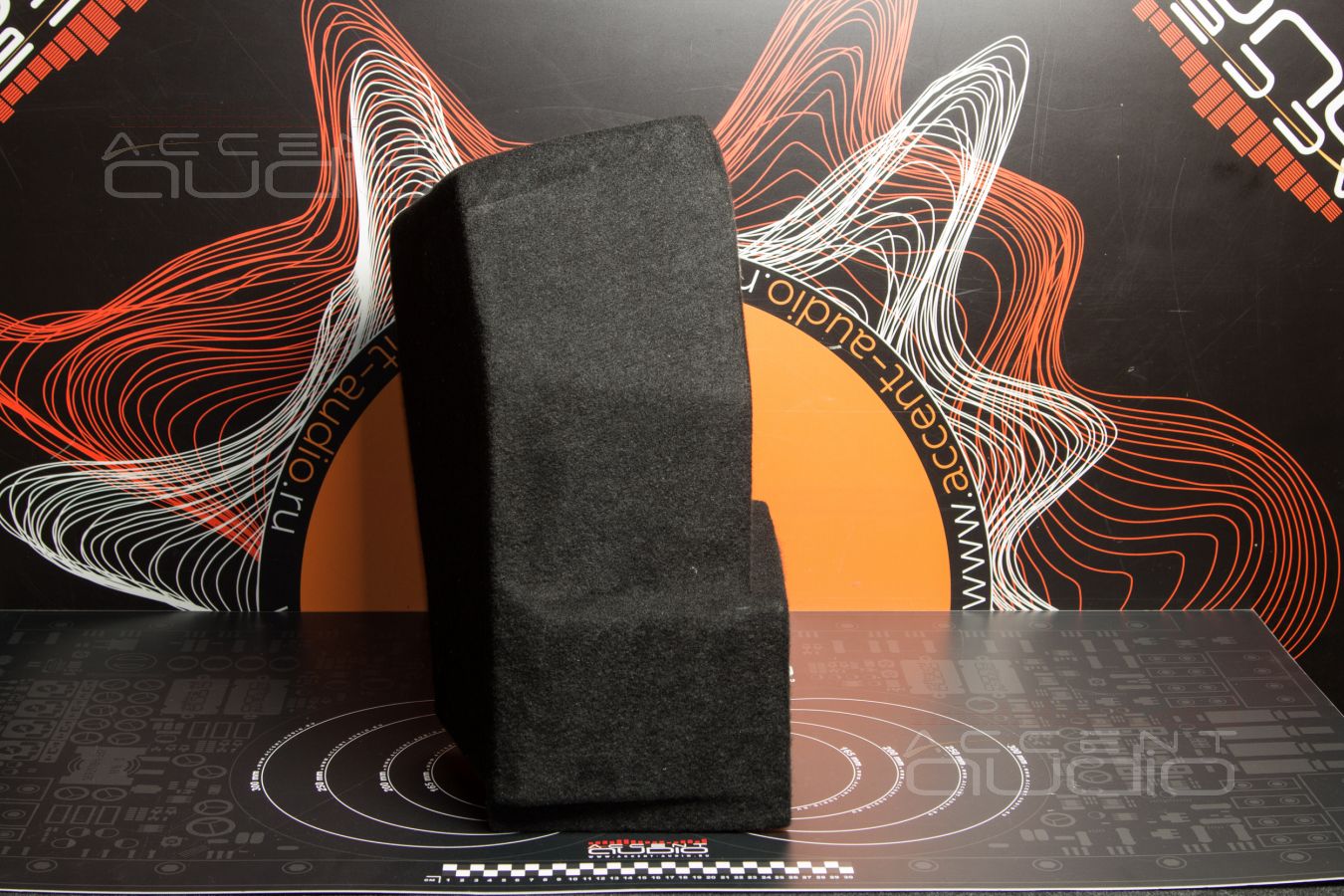 Модный сабвуфер Dego для Mercedes GLE – полная интеграция