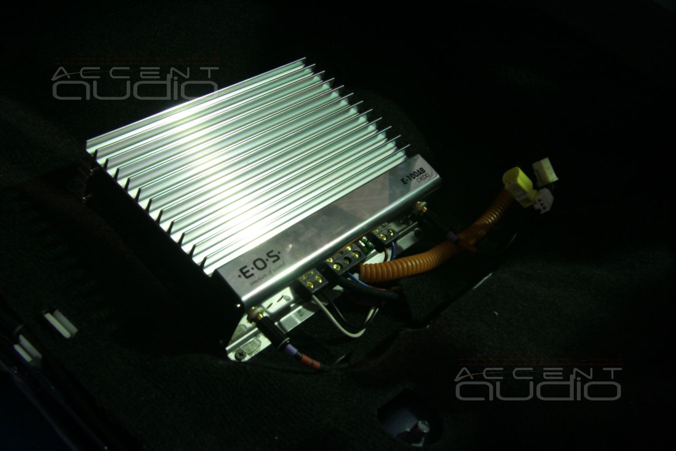 Установка усилителей в Mitsubishi Pajero Sport