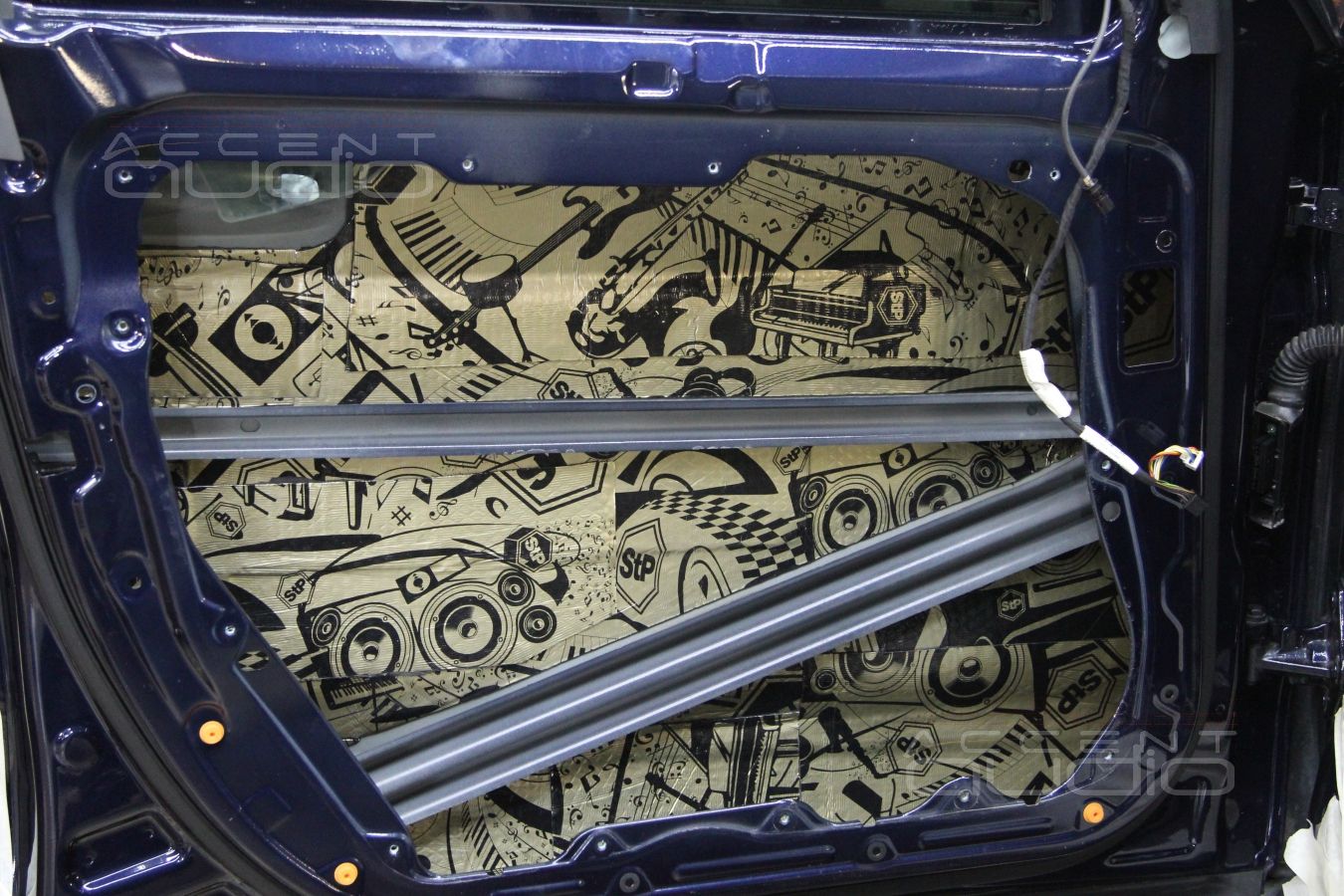 Установка акустики Focal FX в Mercedes-Benz GL