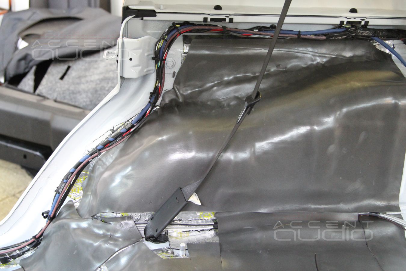 Шумоизоляция Jeep Wrangler