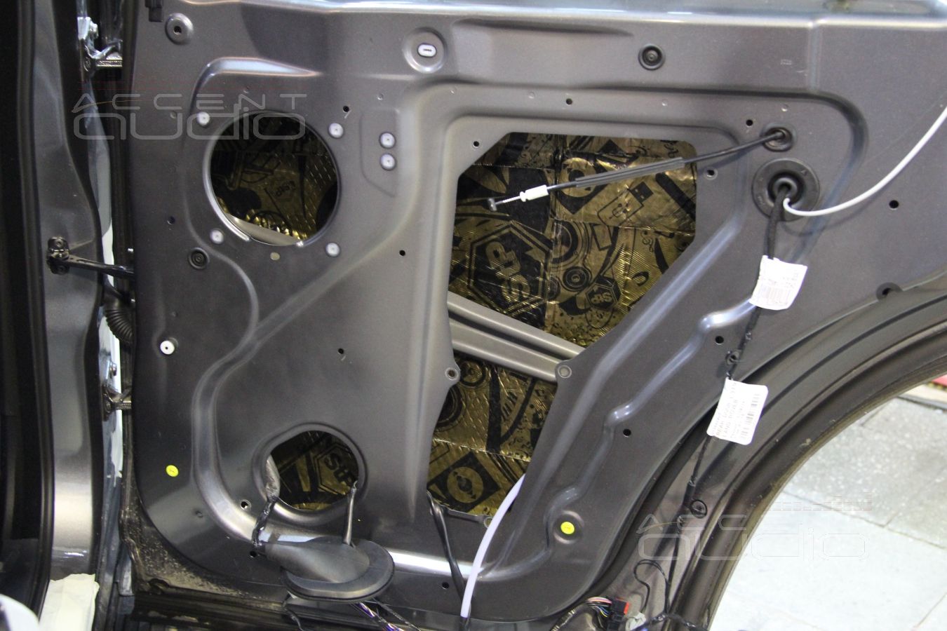 Установка акустики Focal Performance в Range Rover Discovery