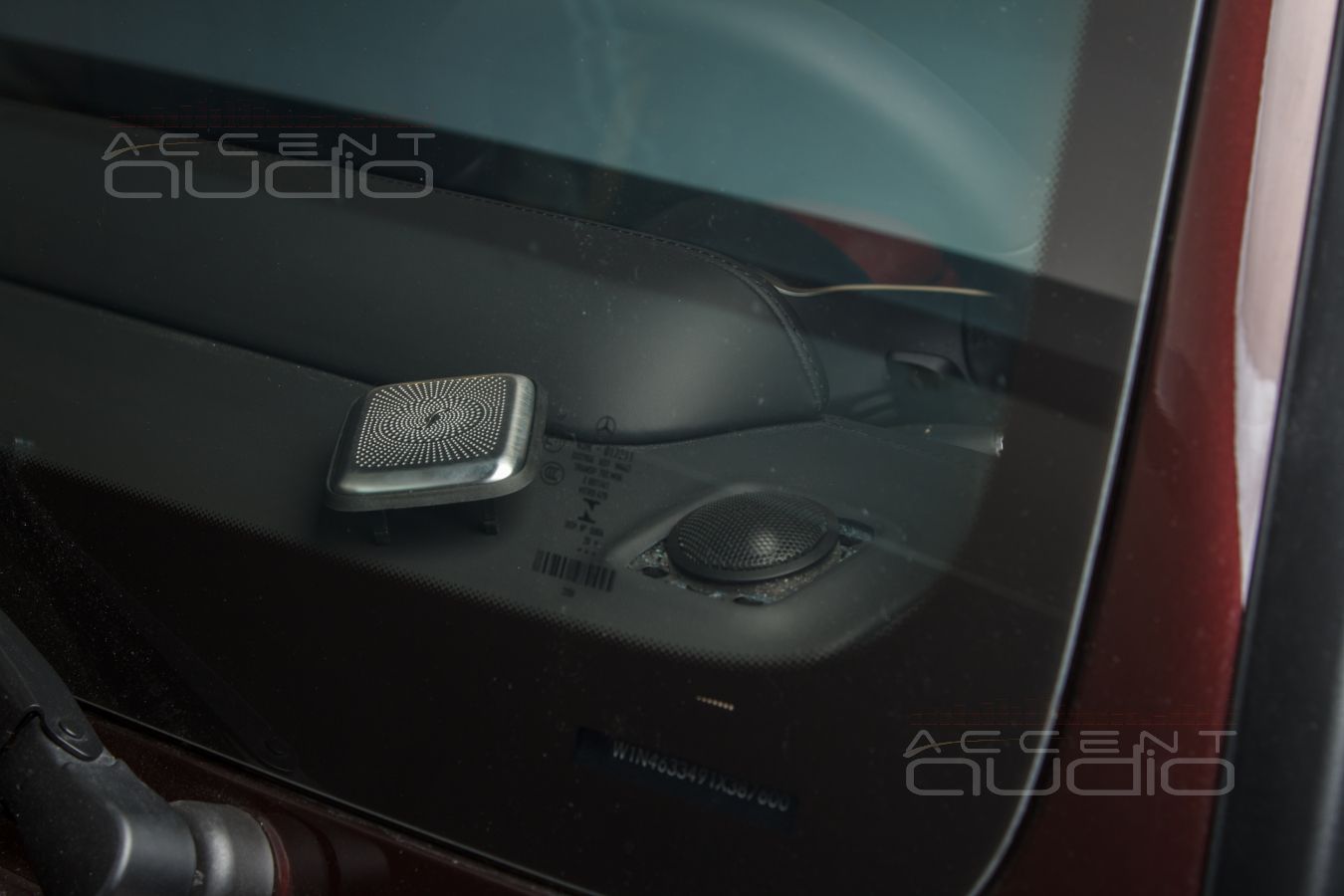 Немецкие твитеры Helix C1T в штатных местах MB Gelandewagen решают !