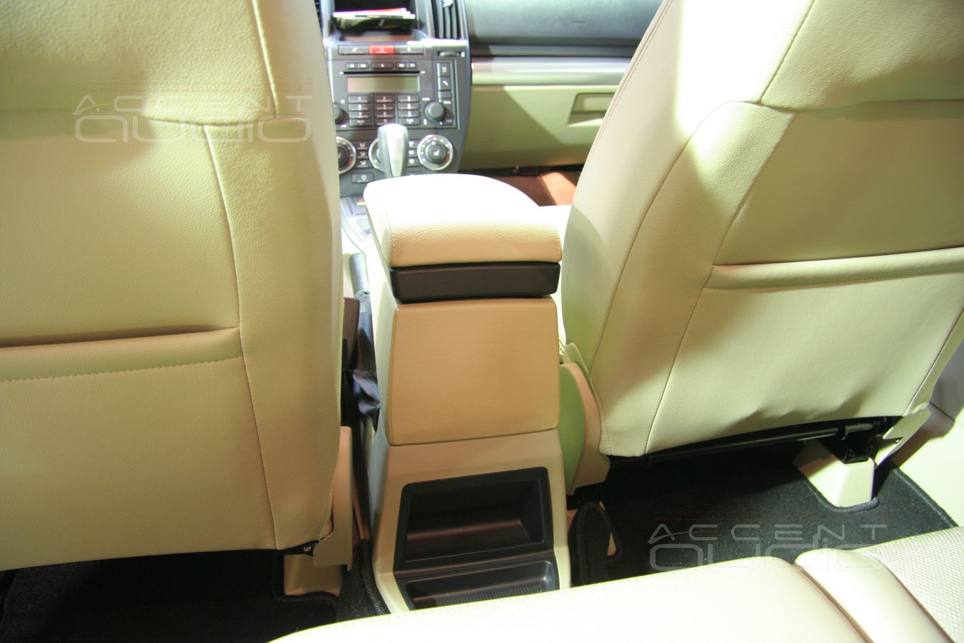 Изготовление и установка подлокотника на LandRover Freelander 2