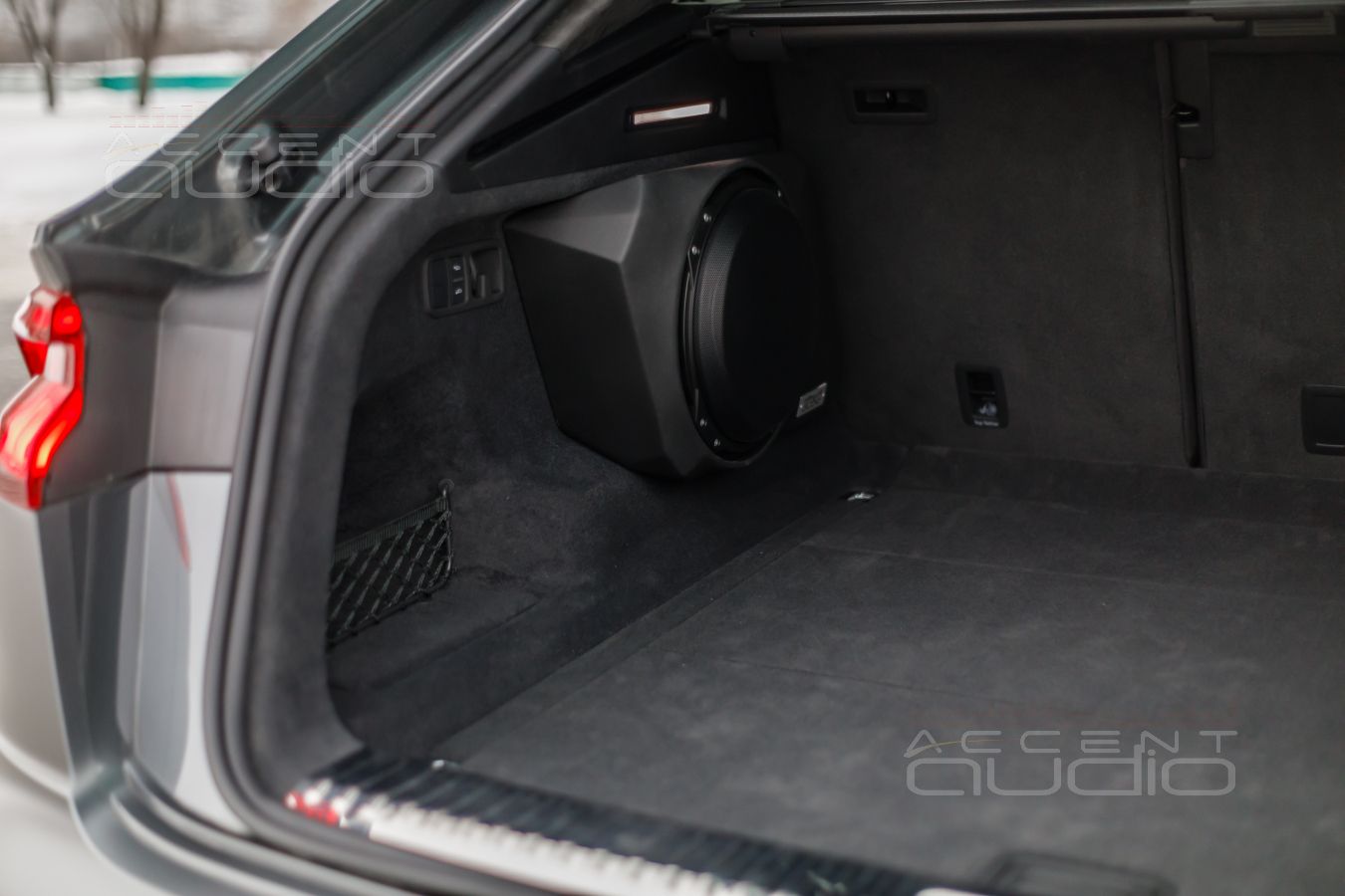 Новое решение: настоящий сабвуфер-стелс для Audi Q8