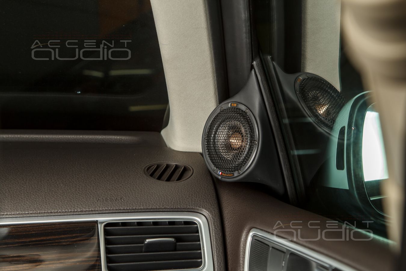 Update 2023: а что, если очень хочется трехполоску ?